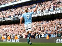 IM电竞APP-利兹联前锋梅开二度，助球队逆转比分夺冠的简单介绍