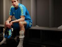 IM电竞游戏-奥纳纳神级调度一手掌控比赛走势，加拿大闪电战一波带走比利亚雷亚尔