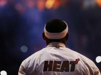 IM电竞下载-蒙特卡洛的红色风暴，西西帕斯横扫戴维斯杯英雄，书写地中海新传奇