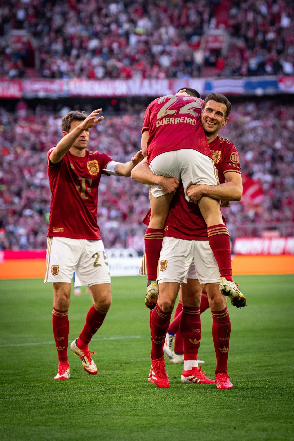 奥格斯堡客场爆冷,德甲比赛势如破竹的简单介绍 奥格斯堡客场爆冷,德甲比赛势如破竹的简单介绍