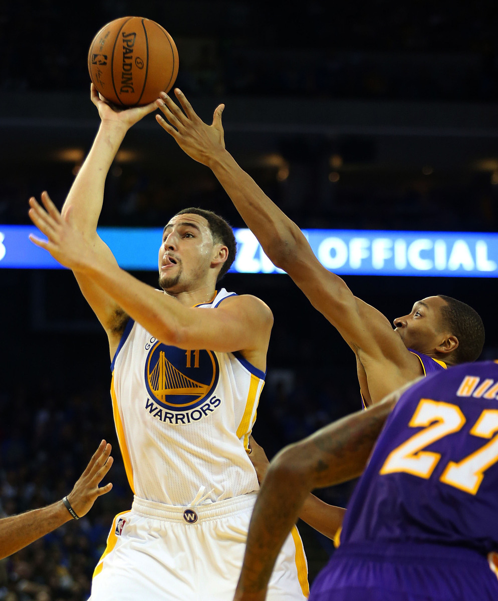 包含熊队在关键时刻做出反击,赢得胜利的词条 包含熊队在关键时刻做出反击,赢得胜利的词条