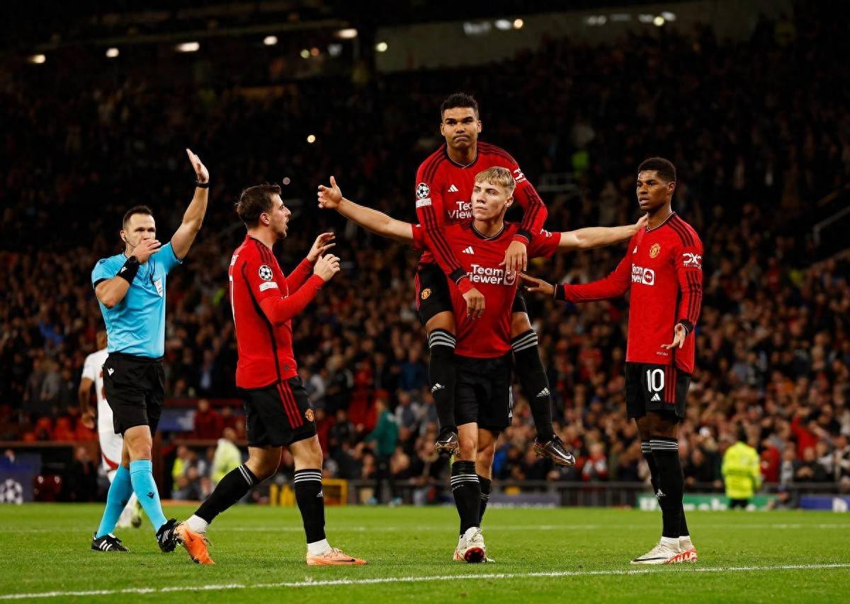 豪门球队在高水平比赛中展现实力 豪门球队在高水平比赛中展现实力