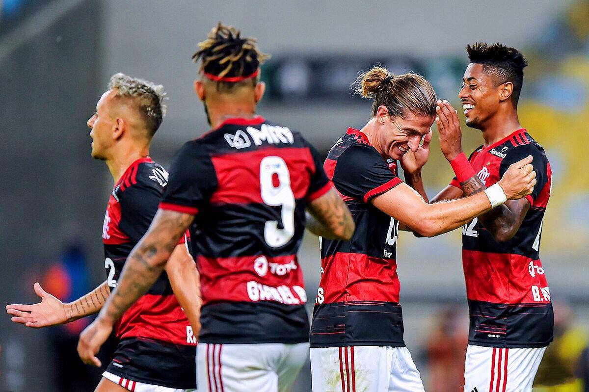 职业足坛最新前瞻:常青树球队崭露头角成为焦点的简单介绍 职业足坛最新前瞻:常青树球队崭露头角成为焦点的简单介绍