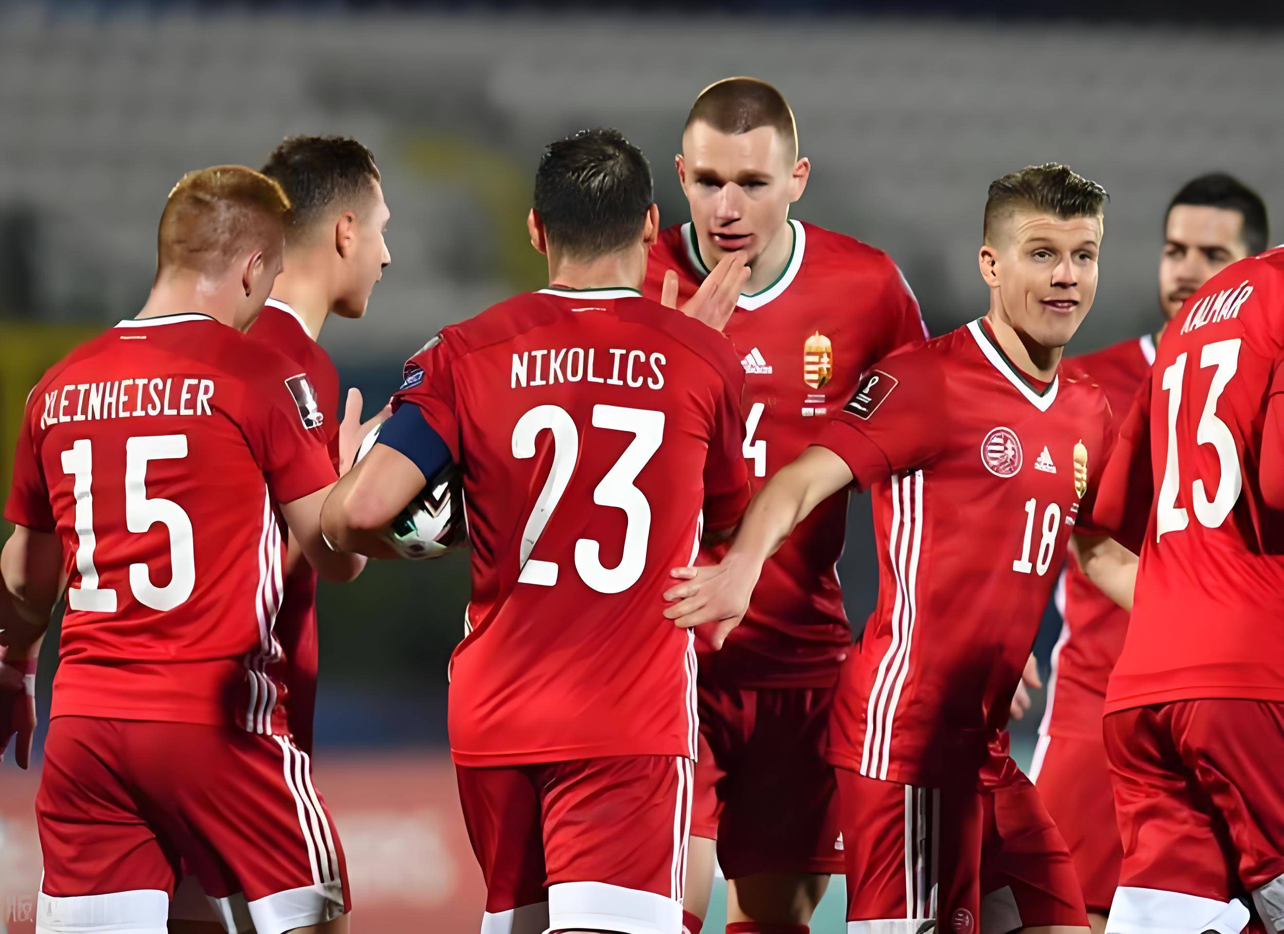 欧洲国家队在比赛中呈现出色实力与拼搏精神