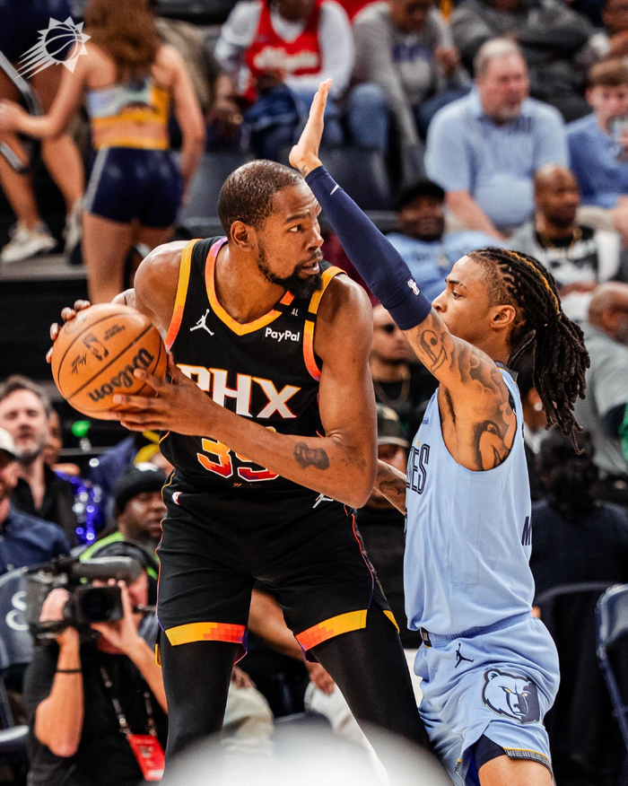 篮网大胜灰熊,杜兰特独得40分 篮网大胜灰熊,杜兰特独得40分