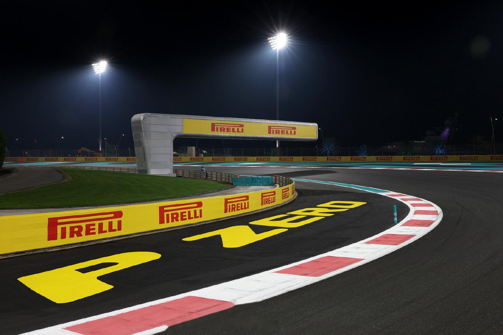 雷诺车队横扫迈凯伦,维斯塔潘扛起全队的简单介绍 雷诺车队横扫迈凯伦,维斯塔潘扛起全队的简单介绍